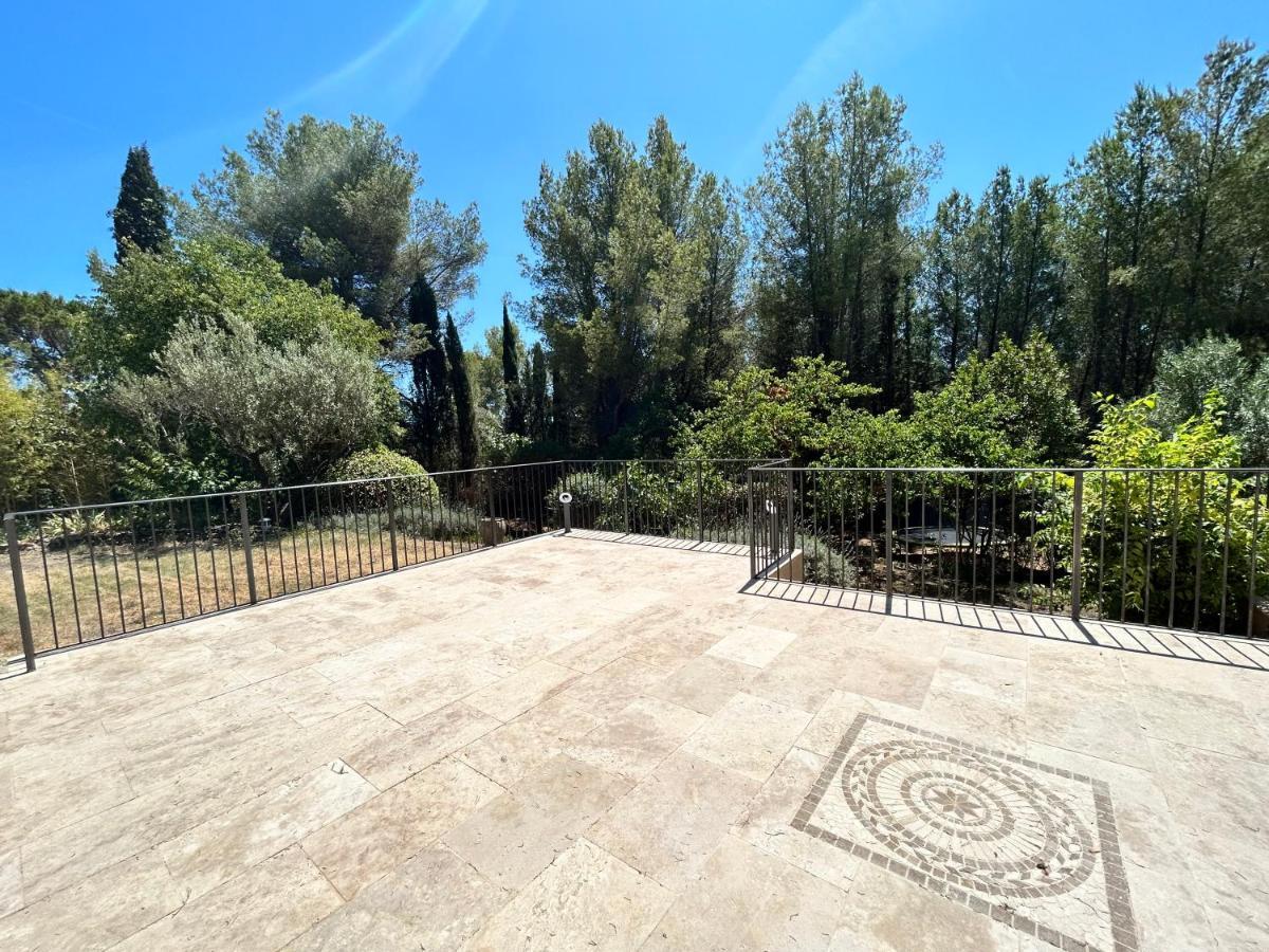 Villa De Charme En Campagne Avec Piscine Privee Et Nature Luxuriante لو بوزيت المظهر الخارجي الصورة