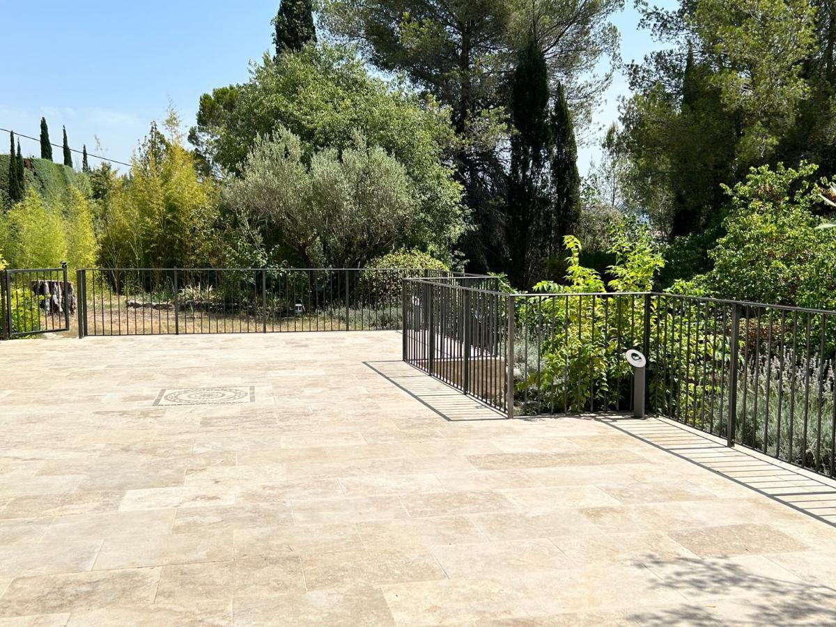 Villa De Charme En Campagne Avec Piscine Privee Et Nature Luxuriante لو بوزيت المظهر الخارجي الصورة