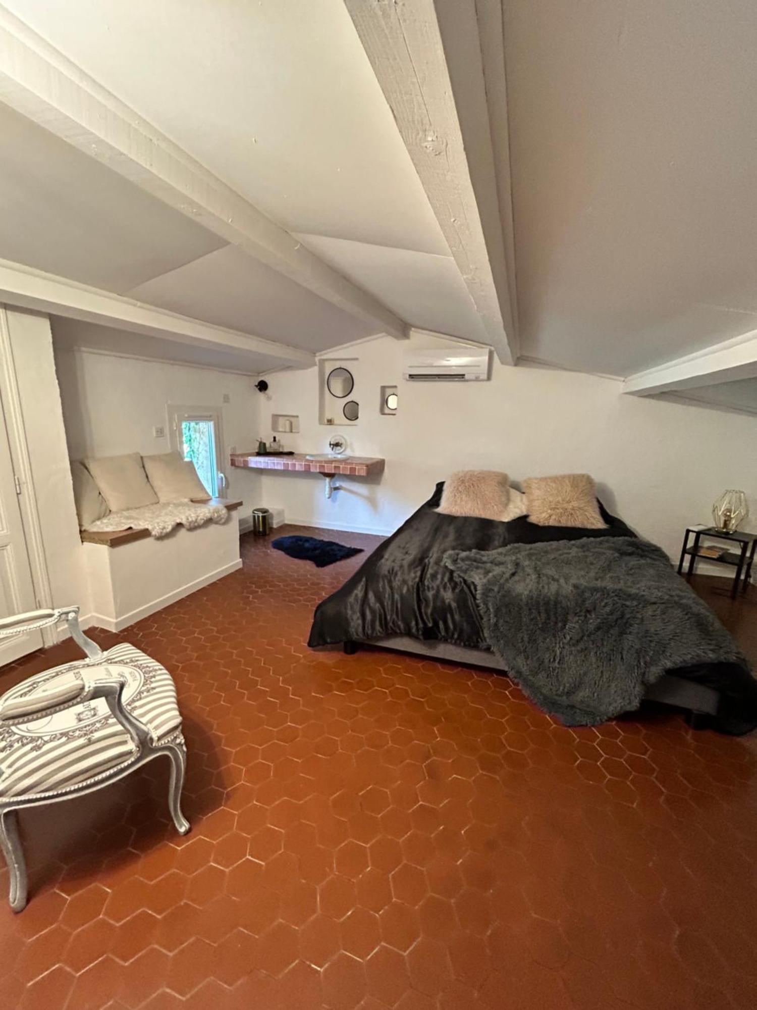 Villa De Charme En Campagne Avec Piscine Privee Et Nature Luxuriante لو بوزيت المظهر الخارجي الصورة