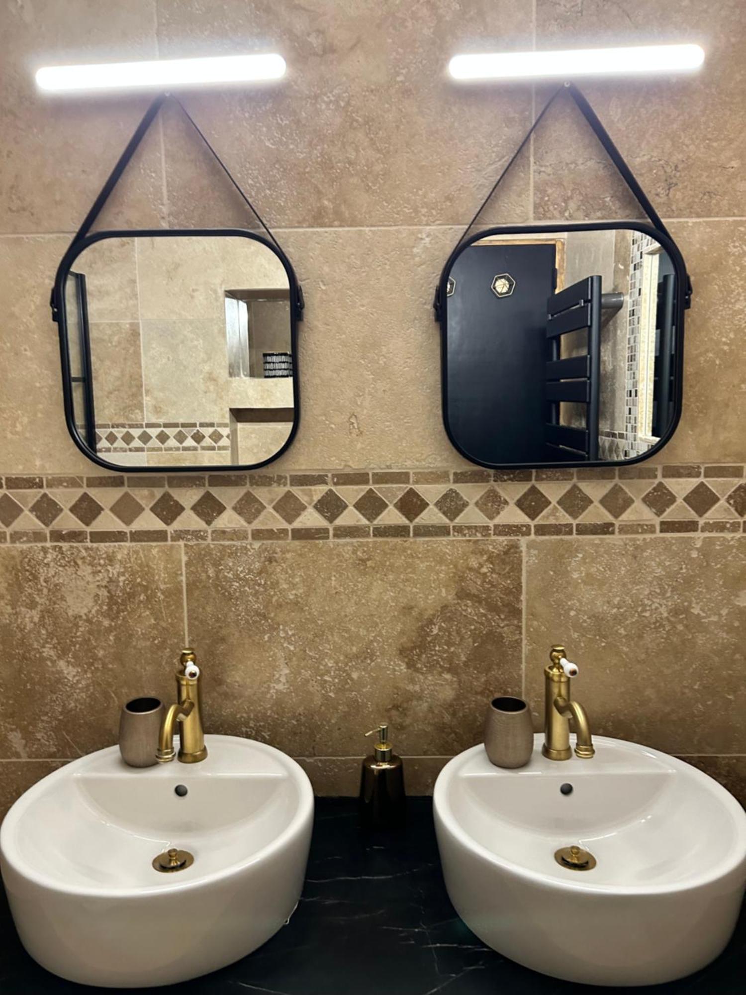 Villa De Charme En Campagne Avec Piscine Privee Et Nature Luxuriante لو بوزيت المظهر الخارجي الصورة